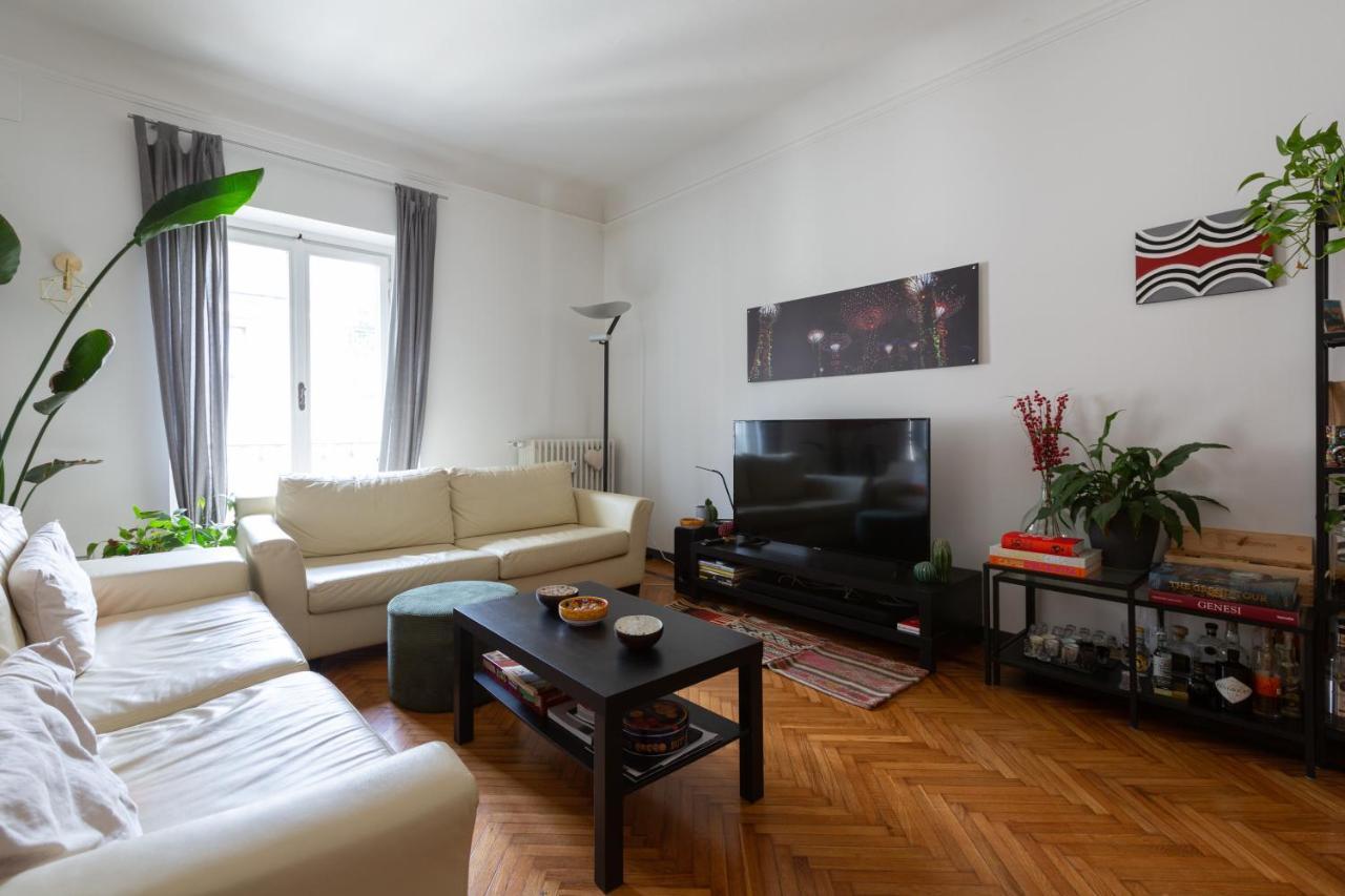 Moscova Cosy Apartment Милано Екстериор снимка